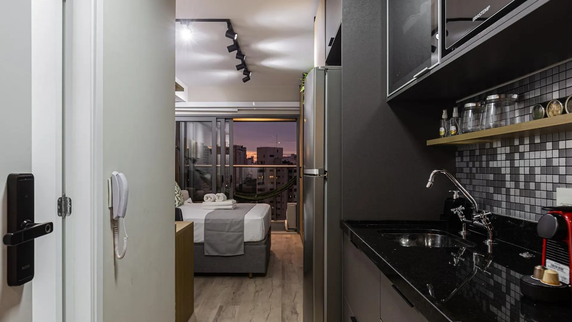 Easy Star - Studio Incrivel Em Moema - Et04H Sao Paulo 0*,  Brazil